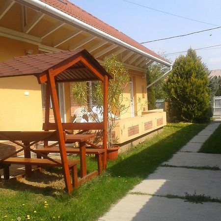 Hajdúszoboszló Tulipan Vendeghaz 아파트 외부 사진